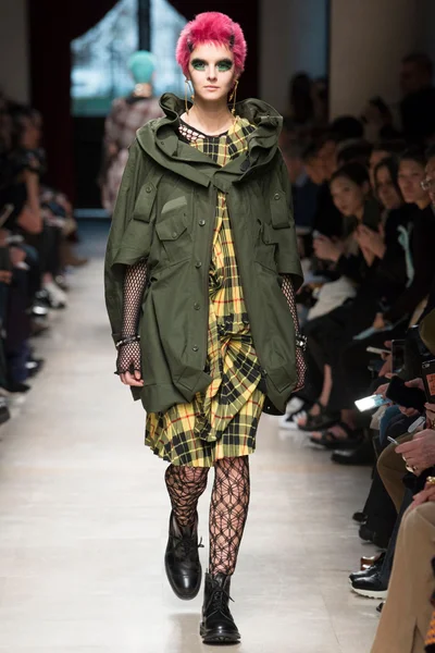 Look 35